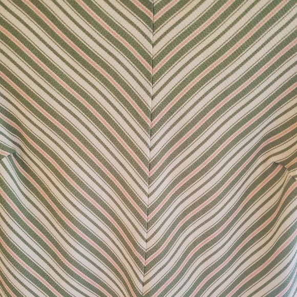 Monteau Semi-Cropped Top Butterfly Sleeves Ruffled Hem Pink, Green, White Size M - Picture 3 of 13